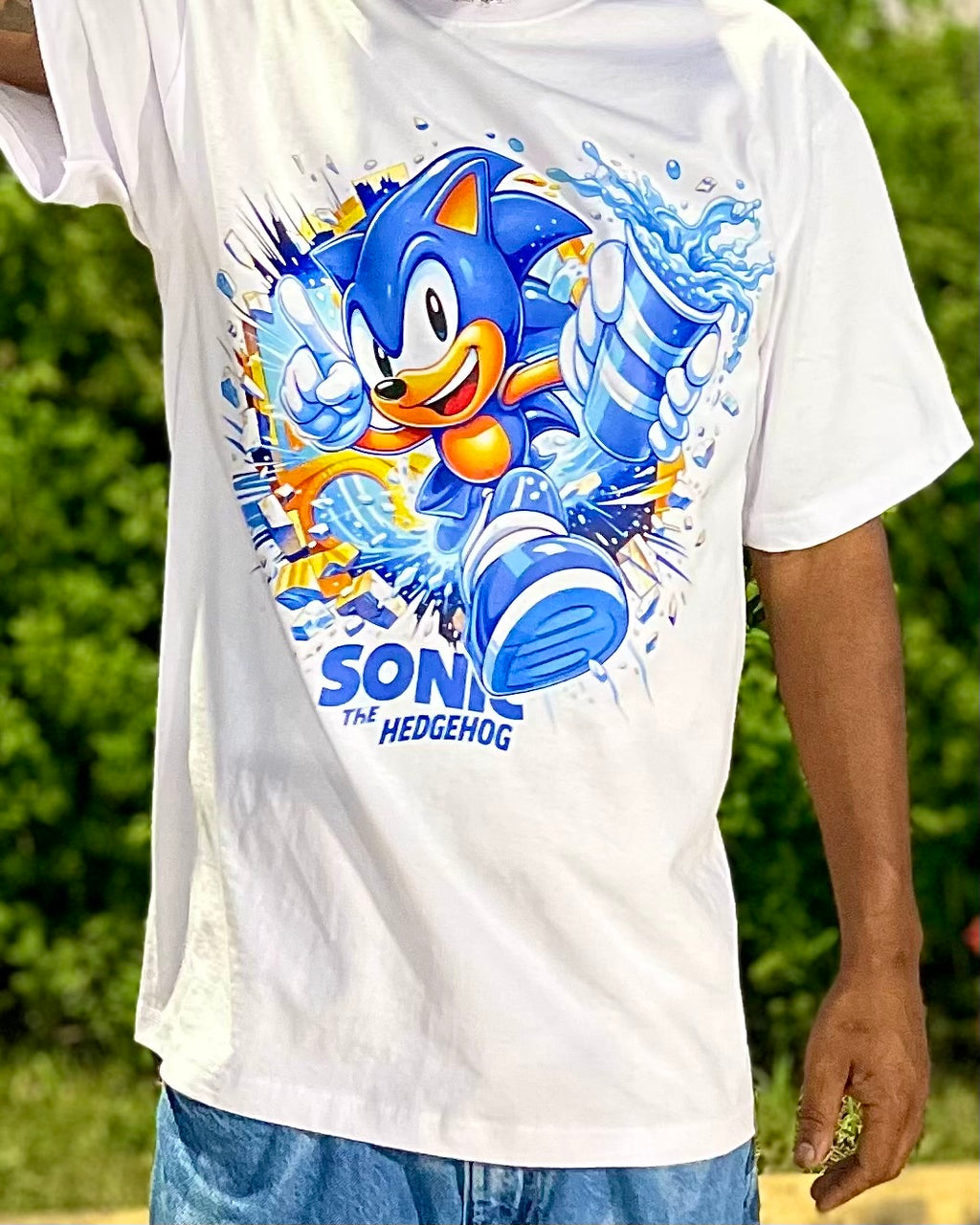 White/Blue graphic T-shirt