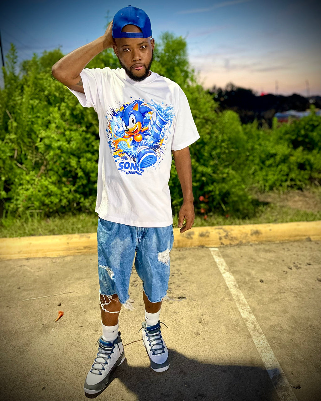 White/Blue graphic T-shirt